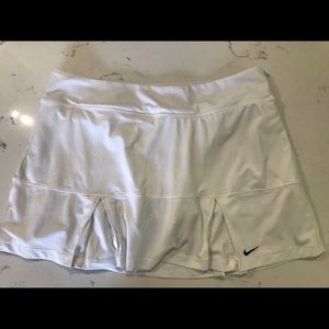 White Nike tennis skirt